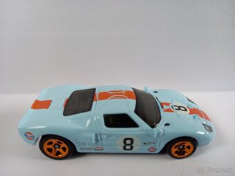 HOT WHEELS - FORD GT40 GULF - POZRI DETAILNÉ FOTO - 10