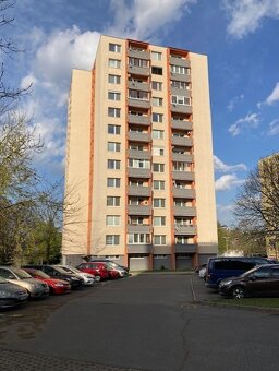 Na predaj 2 izb. byt v spodnej časti Klokočiny. - 10
