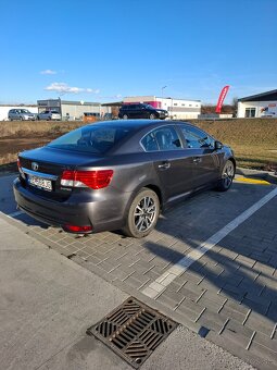 Toyota avensis - 10