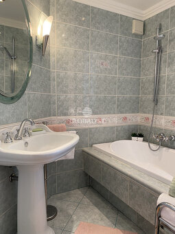 Prenájom priestranného 3-izbového bytu na Humenskej ulici v  - 10