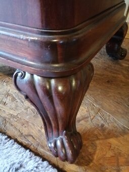 Príborník, stôl a stoličky - 10