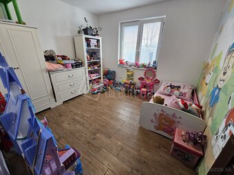 Veľmi pekný, priestranný 4 izbový rodinný dom s poze… - 10