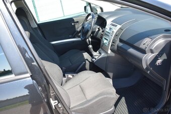 Toyota Corolla Verso 2.2 D-4D 135 Terra 7m - 10