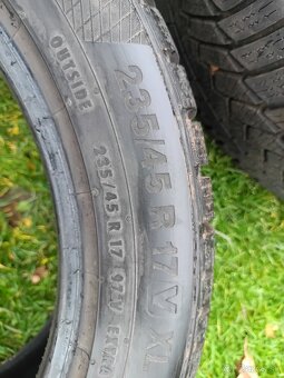 4x zimné 235/45 r17 - 10