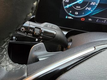 Kia Niro EV 64 kWh 12/2022 Fabrická Záruka, Tepelné čerpadlo - 10