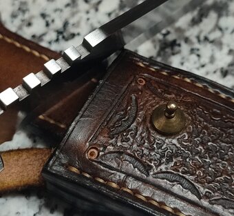 Dýka s ručne robeným koženým puzdrom - 10