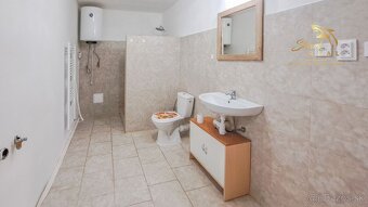 Výhodná ponuka Priestorný rodinný dom v Dvoroch nad Žitavou - 10