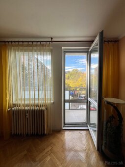 Predám 2-izbový byt s balkónom v centre Piešťan - 10