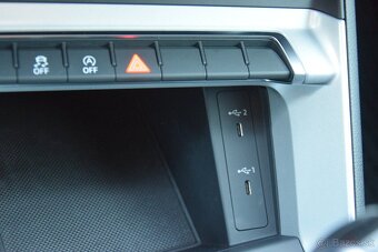 AUDI Q3 35 1.5 TFSI 110 kw - 103 925 km - odpočet DPH - 10