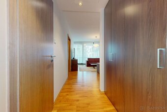 Prenájom luxusného 2 izbového bytu River Park Bratislava - 10