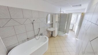 Obchodno skladový objekt 724 m2 + pozemok, Západ - 10