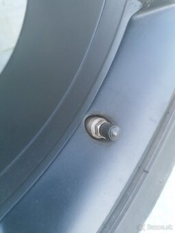 Touareg sada kolies čierna matná 275/45 R20 5x130 - 10