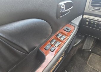 Hyundai Sonata 2.0-po kroupách,jinak TOP stav1 - 10