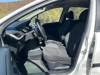 Peugeot 207 1.4 16V VTi -SK Auto, Serv. knižka, Klíma - 10