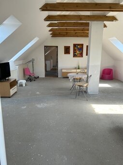 Predaj priestranný 5 izbový dom VODERADY okres Trnava - 10