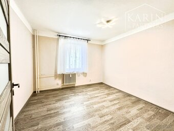 Zrekonštruovaný 3-izbový byt s loggiou, 78 m2 – J. J. Boora - 10