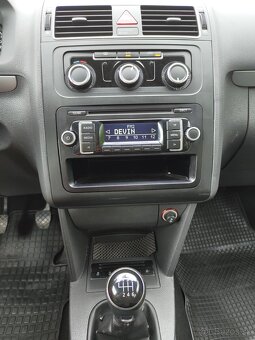 Volkswagen Touran 1.6 TDI Comfortline - 10