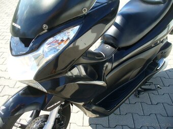 Honda PCX 125 i - 10