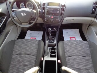 KIA Cee’d  1.6 CRDi VGT LX - 10