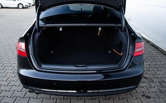 Audi A4 B8 2.0 TDI 136k - 10