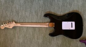 Elektrická gitara Fender Squier Stratocaster +príslušenstvo - 10