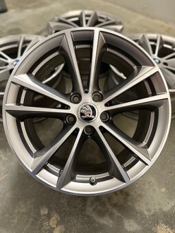 Hliníkové disky 5x112 R17 BMW G30 G31 Style 631 - 10