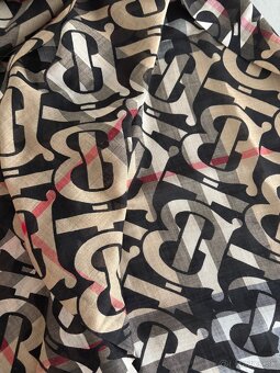 Burberry originál tenký šál, šatka, pc 339€ - 10