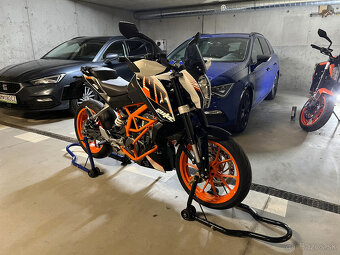 KTM Duke 390 2016 A2 - 10