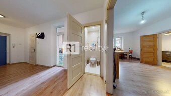 Veľký 3 izbový byt KUZMÁNYHO / Piešťany - 10