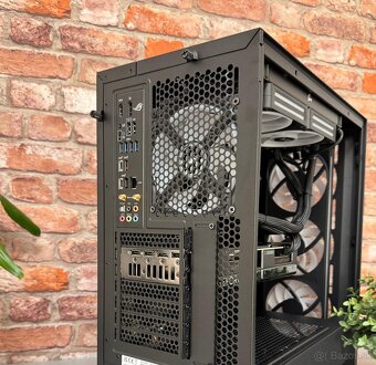 i7 14700K\32GB\RTX 5070Ti\SSD\1000W Zdroj - 10