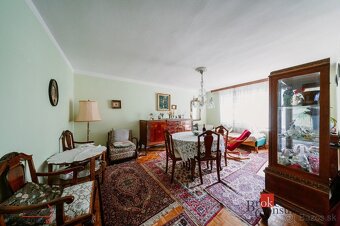 Na predaj poschodový rodinný dom so záhradou v Lučenci - 10