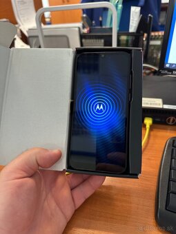 Motorola Moto e6s - 10