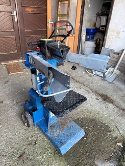 Vertikálna štiepačka dreva Scheppach HL 850 - 10