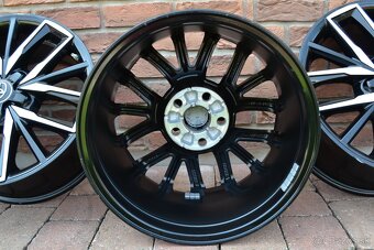 5x114,3 R17 Hlinikove disky Original Toyota Corolla - 10
