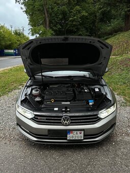 Volkswagen Vw Passat B8 2.0 TDI 140kw 4x4 DSG Highline R17 - 10