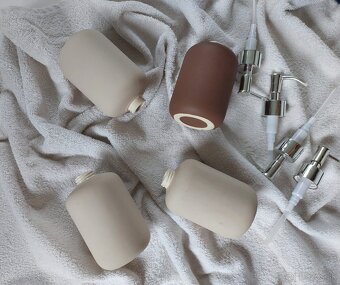 Zásobník/dávkovač na mydlo - 4ks - 10