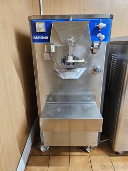 Rozpredaj vybavenia prevádzky Zmrzlinárne - 10