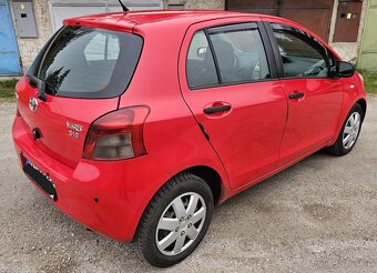 Toyota Yaris 1,0 , 51kw, 5d. hatchback, 5-st. manuál - 10