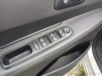 Peugeot 3008, 1.6-115kw,pano,xenon,s.kniha - 10