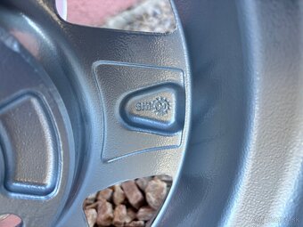 4x100 R13 Škoda Felicia, Favorit - 10