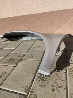 Predný blatnik VW Golf 4 LB7Z - 10