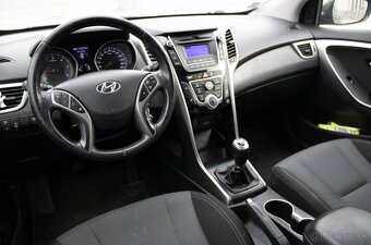 Hyundai i30 1.6 CRDi DOHC 16V Comfort - 10