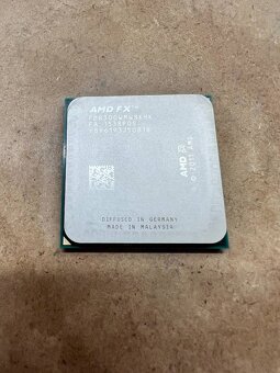 Predám procesory G3250 / i3-2100 / Xeon / i3-4130 - 10