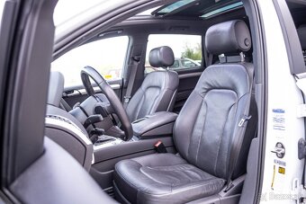 Audi Q7 3.0 Turbo Benzín Quattro 7Miest - 10