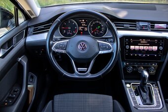 Volkswagen Passat 2.0 TDI 4Motion DSG TOP STAV - 10