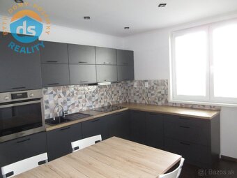 Na predaj kvalitne zrekonštruovaný, moderný 4 izbový byt, ló - 10
