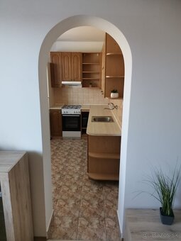 3-izbový byt (65 m²) s balkónom – HLOHOVEC- voľný ihneď - 10