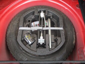 Škoda Fabia 1,0MPi 44kW Klima LED 12/2019 - 10