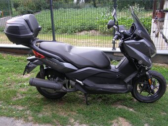 Yamaha X-Max 125 - 10