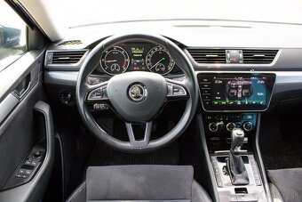 Škoda Superb Combi 2018 - 10